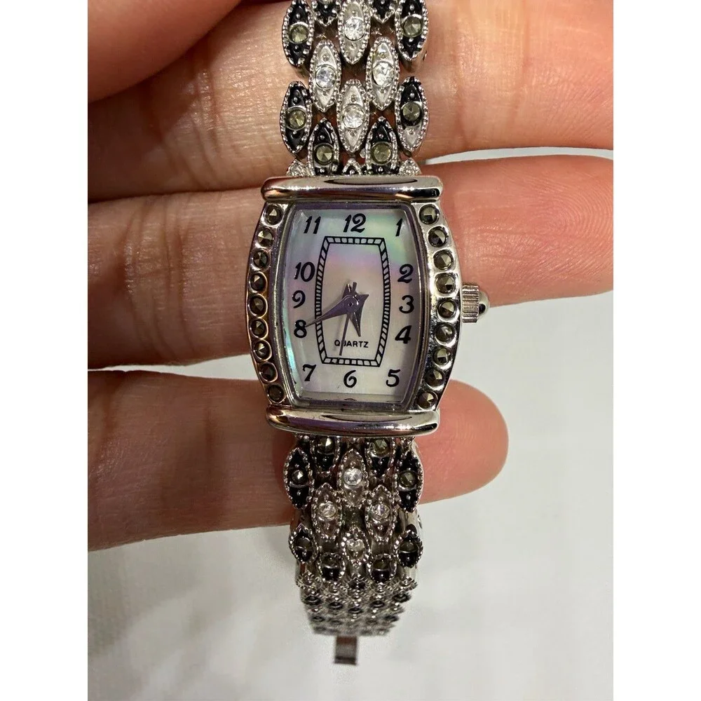 Women’s Silver Tone Rhinestone Bracelet Watch – Working Quartz Dress Watch